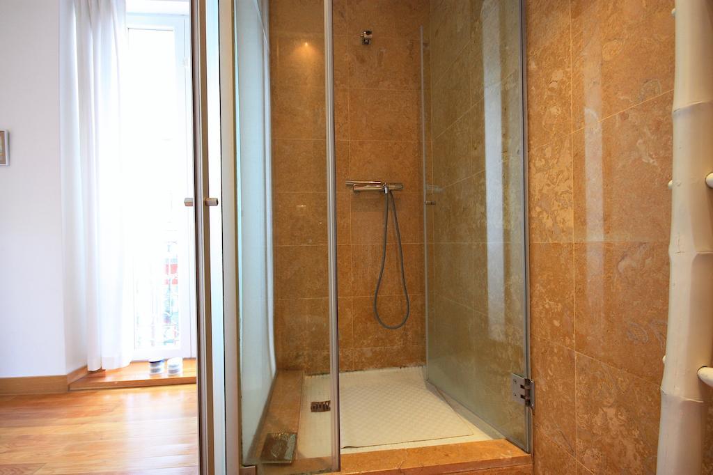 Myplace - Lisbon - Camoes Apartment Bagian luar foto